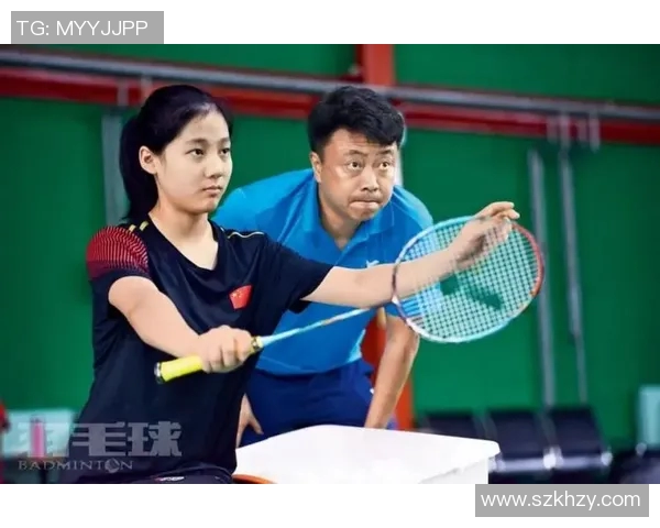 成都羽毛球队与上海羽毛球队赛后复盘分析力量对比与战术探讨